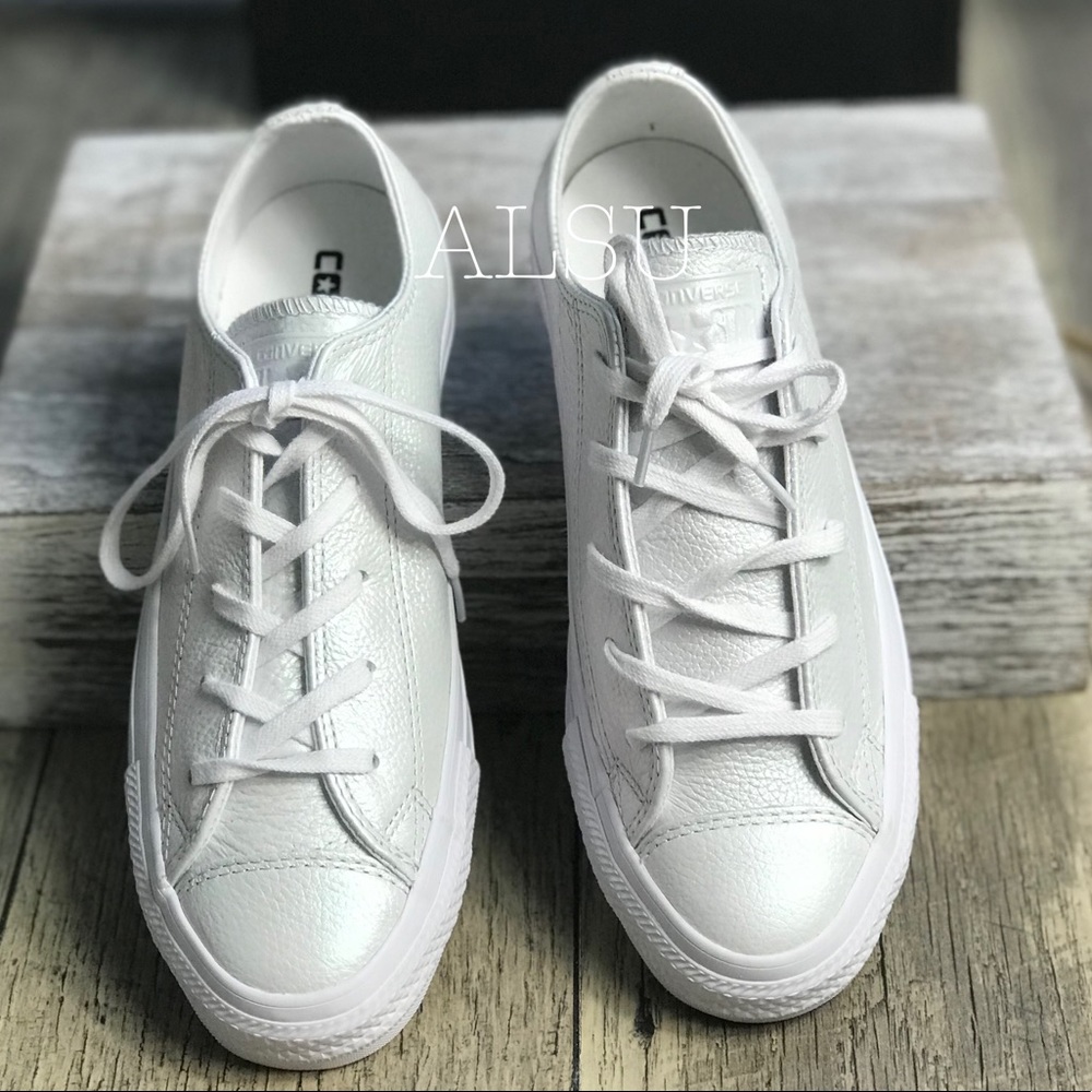 NWT Converse Ctas OX White White Pearls W AUTHENTI - Picture 4 of 8